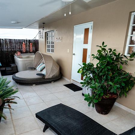 Luxury Retreat With Private Jacuzzi And Mountain Views Free Parking Apartment Ponce Exterior photo